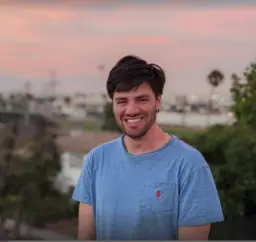 Portrait of Elliot Roth