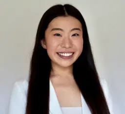 Portrait of Michelle Yue