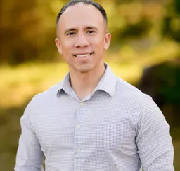 Portrait of Rolando Perez